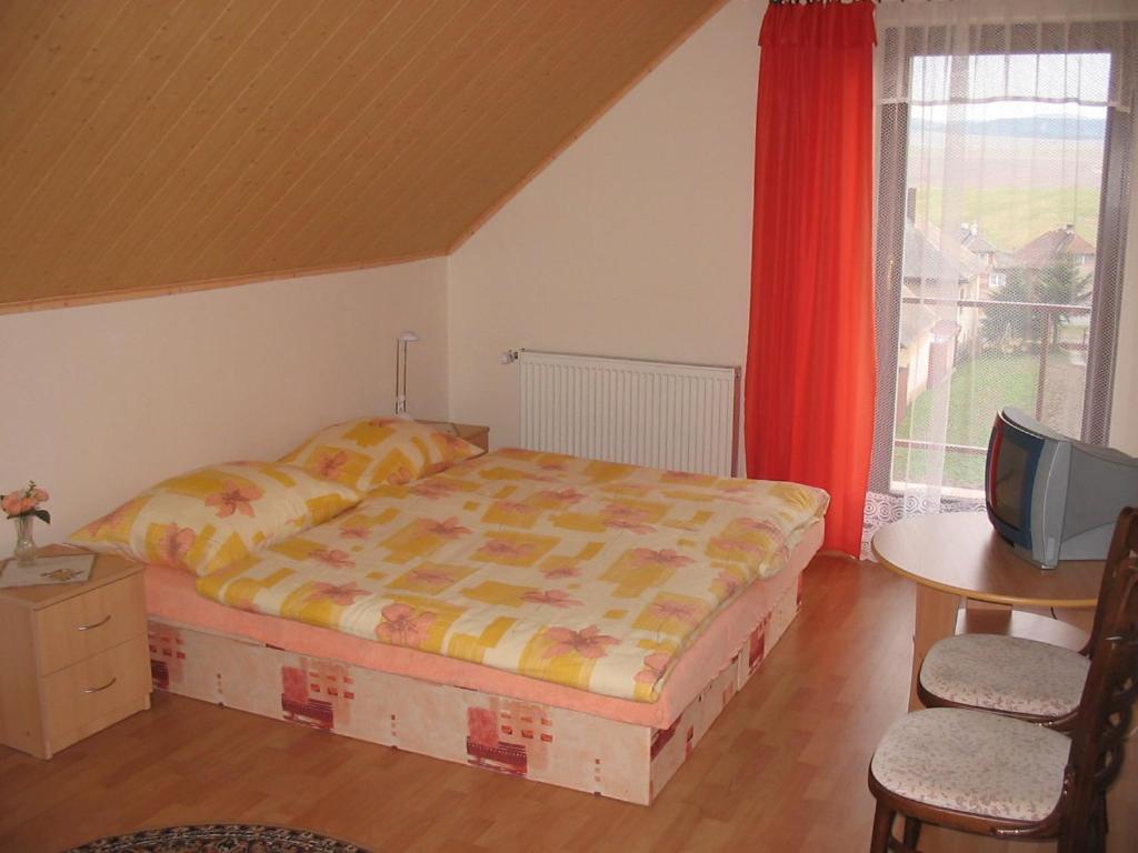 Privat Luptak Hotel Strba Exterior photo